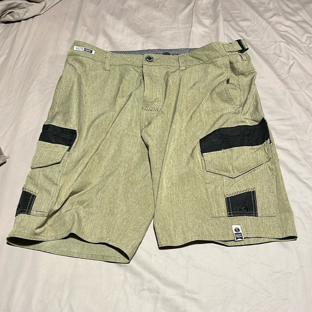 Salty Crew Deep Sea Khaki Tan Hybrid Walkshort - size 34